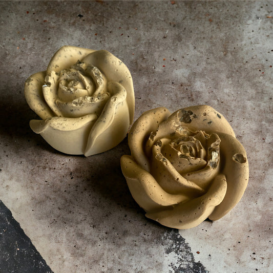 Ceramic flower